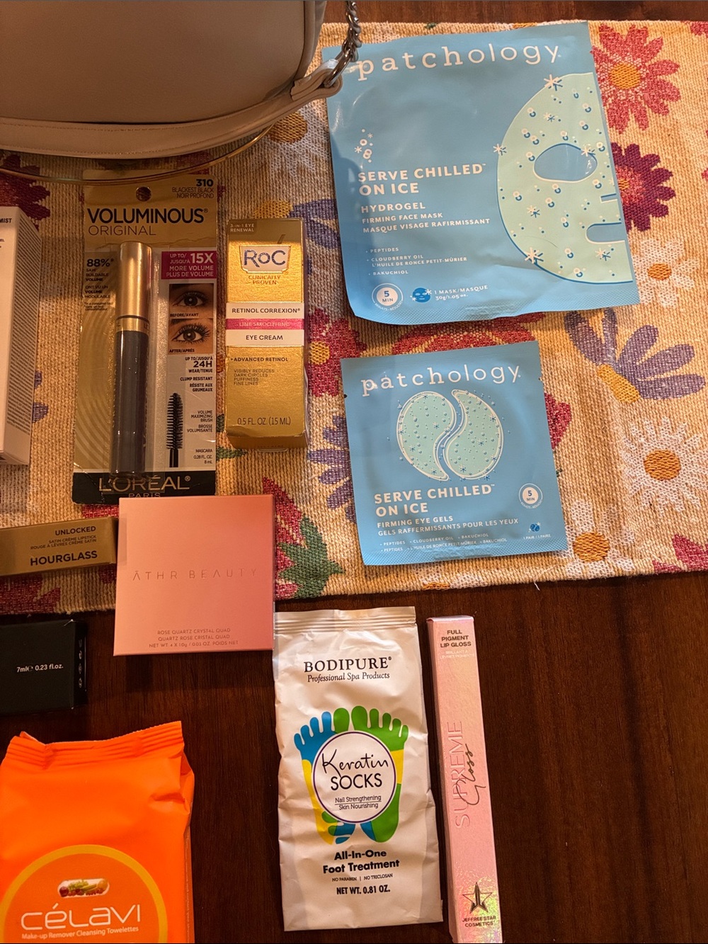 Beauty bundle with purse - Picture 3 of 10